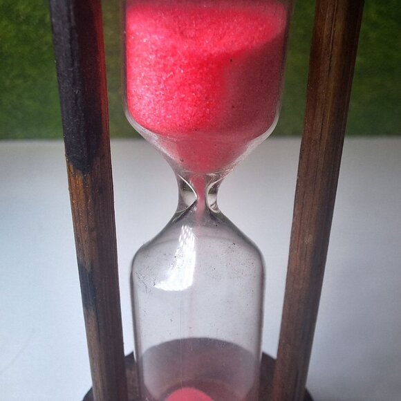 Wooden Sand Timer Hot Pink Minute Hourglass Vintage Game Night Replacement Piece - Picture 2 of 6